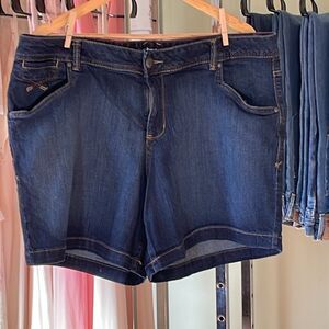 Lane Bryant Jean Shorts, Midi, Stretch, 20